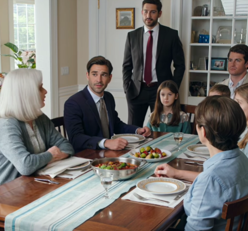 Perhelounaalla tyttäreni sanoi sen niin kovaa, että kaikki kuulivat – joten nousin hiljaa seisomaan – Uutiset