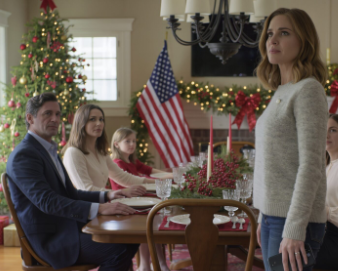 Heräsin toimenpiteen jälkeen yksin. Sairaanhoitaja sanoi: “Lapsesi lähtivät, he sanoivat pysäköintimaksujen kasaantuvan.” Minua alkoi itkettää. Yhtäkkiä sisään astui pitkä mies puvussa ja otti hellästi kädestäni kiinni. “Rouva Davis? Ette muista minua, mutta maksoitte lounaani joka päivä kolmannella luokalla.” Hän ei ollut vain vierailija. Hän oli sairaalan omistaja… Mitä hän teki seuraavaksi… MUUTTI KAIKEN! – Uutiset