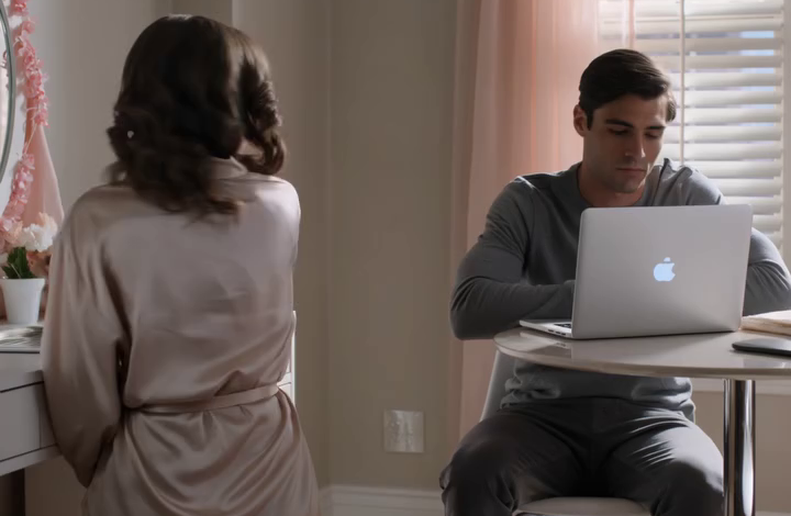 Mijn vriend werd woedend en eiste dat ik vrouwelijker zou zijn. Hij had geen idee hoe ver ik daarin zou kunnen gaan.