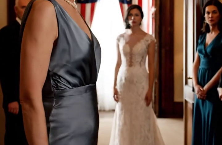 Mijn dochter zei dat er iets ontbrak op haar bruiloft… en vroeg me toen om even weg te gaan