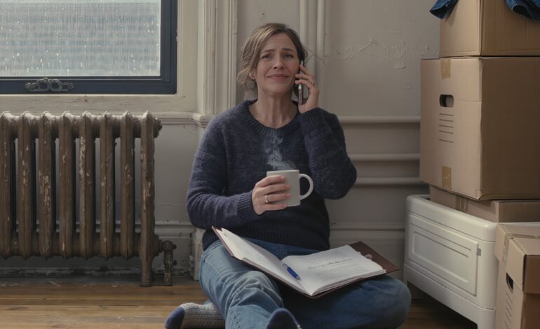 De ochtend nadat mijn scheiding definitief was, belde mijn ex-schoonmoeder om de gebruikelijke 8000 dollar voor haar ‘levensonderhoud’ op te eisen. Toen ik haar vertelde dat ik geen cent meer zou sturen, omdat haar dierbare zoon zich zojuist had aangesloten bij de schuld van 40 miljoen dollar die zij had veroorzaakt, was de stilte aan de andere kant zo scherp en verbijsterd dat ik voor het eerst in vijf jaar wist dat iemand in die familie eindelijk de angst zou gaan voelen die ze me elke maand hadden ingeboezemd.