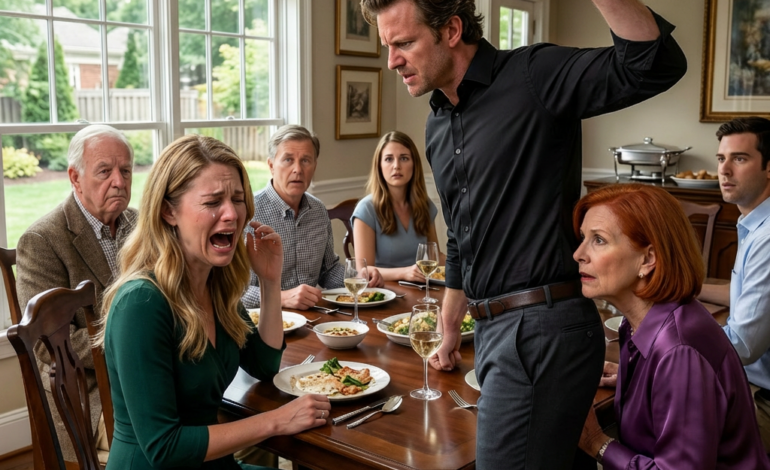 Nauroin lankoni vitsille, kun mieheni yhtäkkiä löi minua kasvoihin illallisella. Huone hiljeni. Kukaan ei reagoinut. Sitten hänen äitinsä nojasi lähemmäs ja kuiskasi: “Minä jäin… älä ole minä.” Sillä hetkellä tajusin, että tämä perhe oli piilottanut jotain paljon synkempää kuin hiljaisuus. – Kuninkaallise