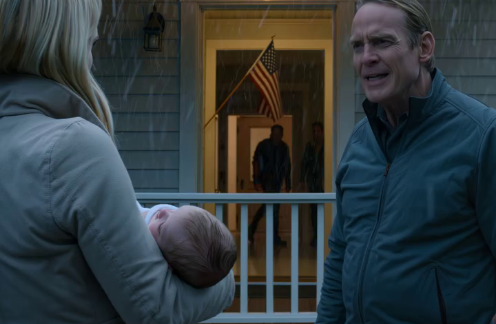 Alleen vanwege mijn zusje heeft mijn vader mij en mijn drie dagen oude baby midden in een sneeuwstorm gezet. Ze hadden geen idee dat ik net 2,3 miljard dollar van mijn grootvader had geërfd… slechts 24 uur later liet ik ze instorten.