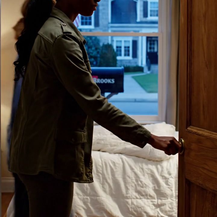 After Paying $9,000 For My Sister’s Tuition, I Came Home To Find My Room Empty; Mom Said, “Your Job Is Done. Get Out!” And Threw A Glass At Me; Weeks Later, My Dad Started Calling Me Frantically Because…
